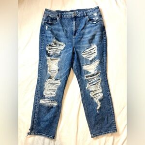 American Eagle Women’s Extra Distressed Blue Curvy Mom Jeans Size 16 Short